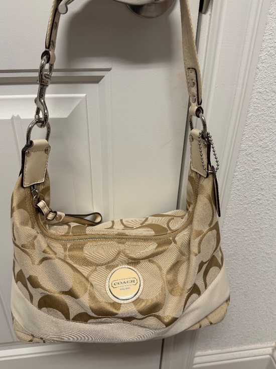 Coach Handbags - Coach shoulder bag